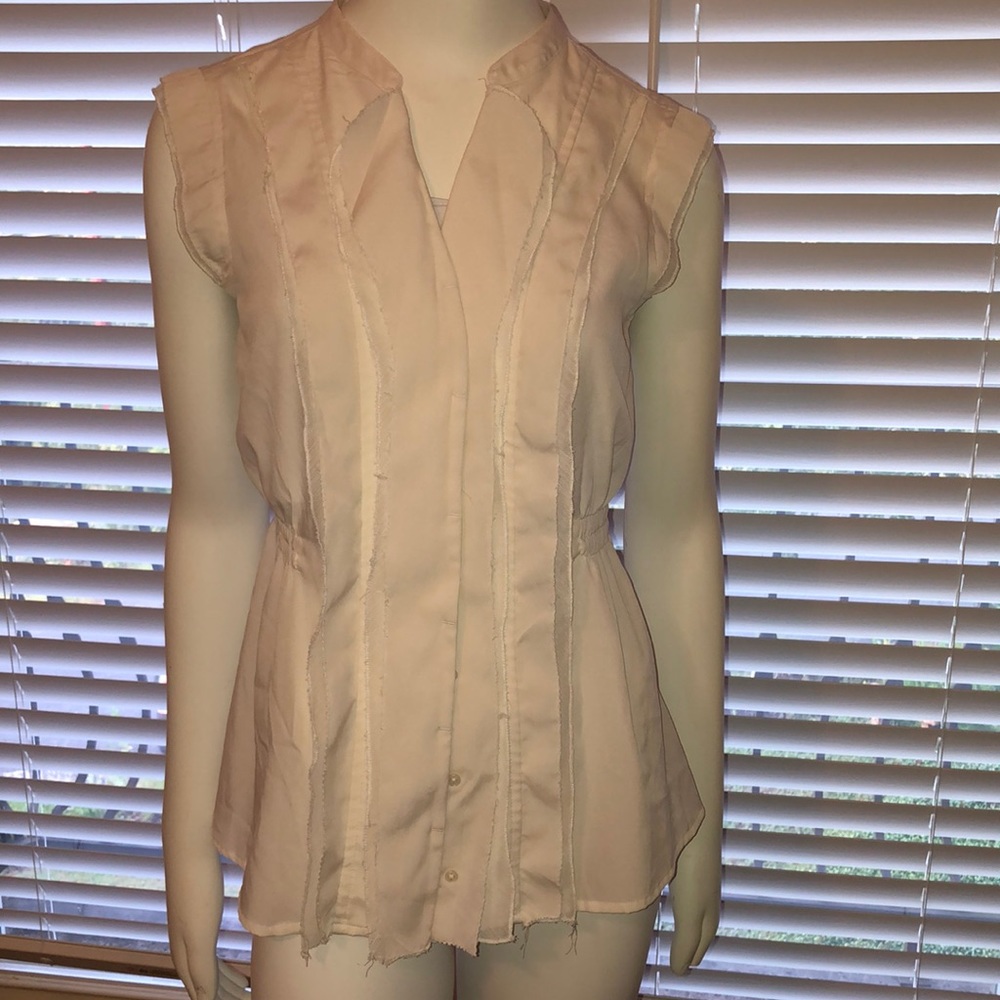 Last chance!! Sweet white button down top with front ruffle